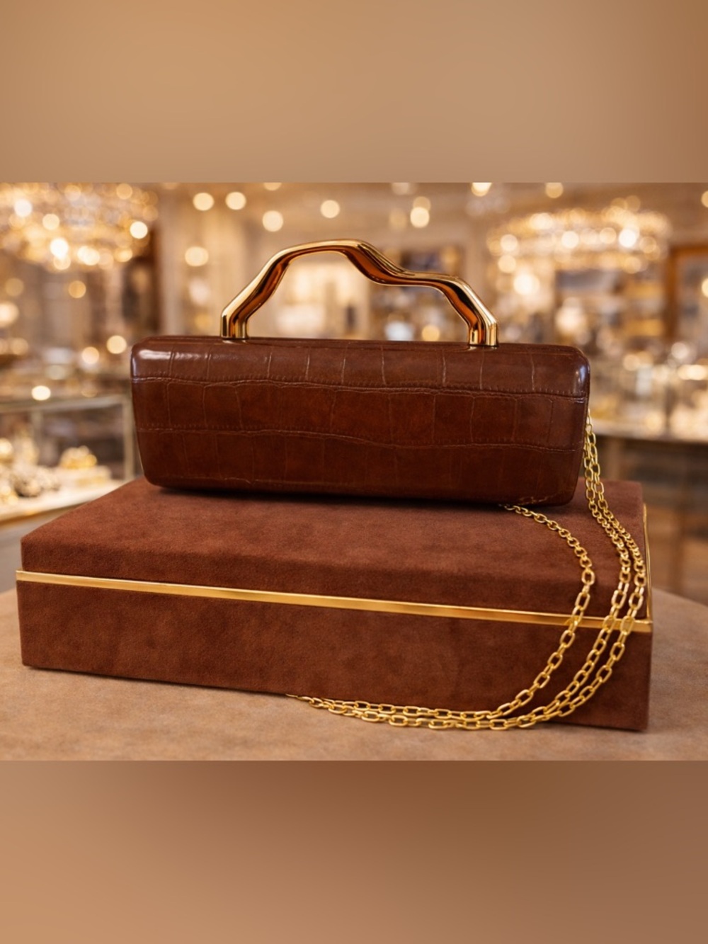 ✨Crown Envy Luxe Tan Croc-Embossed Top Handle Bag✨